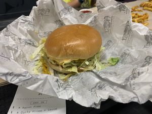 Scorpion burger, denk ik wel een van mijn beste vagen burgers ooit 😀  at Frost Burgers in Liverpool