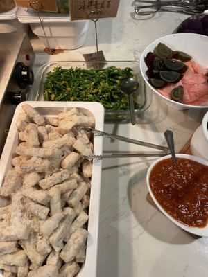 Beans vegan rest only vegetarian in this pic except sauce   at Everyday in Hong Kong Island