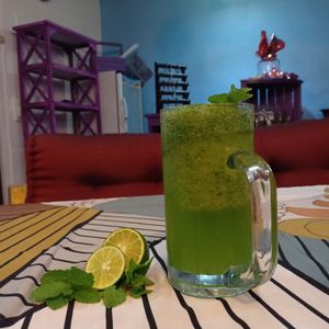 BIG Lemonade with fresh mint in a big mug.  at Ayo Vegan - Peliatan in Ubud