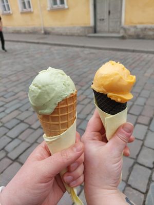 Avocado, lime and mint & sea buckthorn (black cone not vegan) at Gelato Ladies in Tallinn