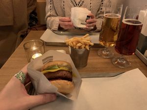 100% Vegan is the name. And it’s 100% vegan   at Phil's Burger - Gotgatan in Stockholm