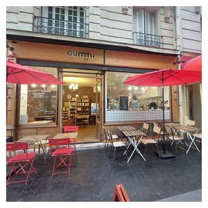 La devanture at Oummi in Paris