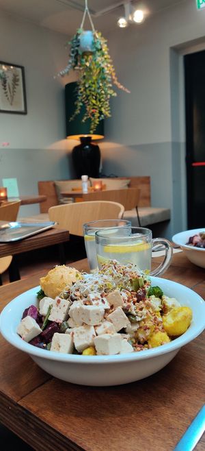 Vegan Bowl with vegan feta, cauliflower, hummus, red beet, broccoli, sprouds... at SLA - Haarlemmerdijk in Amsterdam