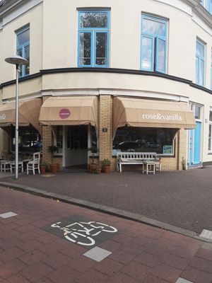 Outside at Rose & Vanilla in Utrecht
