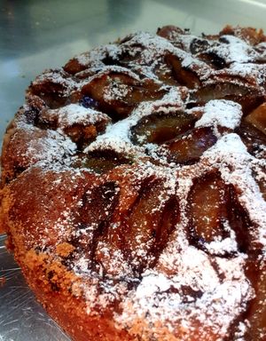 Regelmäßig vegane Kuchen! Hier Pflaumenkuchen 🥧 at Ox in Heitersheim