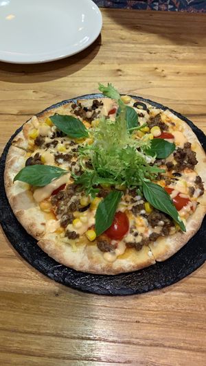 Vegan Impossible Pizza at Veggie Castle in Macau