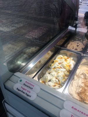 Vegan options at Heladeria Oasis in Tenerife