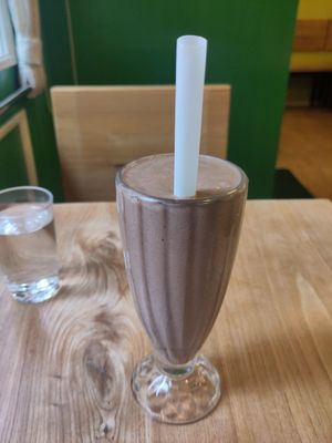 Thick Avocado-Banana-Cholate-Soymilk-Shake 😁 at Puffin Cafe in Macau