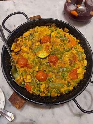 Vegetable paella at El Librero in Sevilla