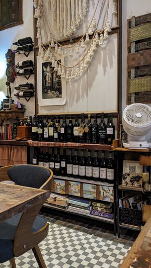  at El Librero in Sevilla