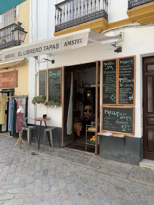 Outside view at El Librero in Sevilla