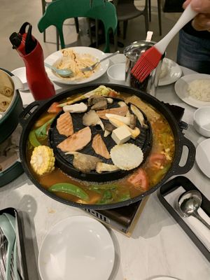 Cheese tomato soup base +$2  at Mother Earth 大地之素 in West Singapore