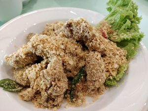 Cereal abalone mushroom at Mother Earth 大地之素 in West Singapore