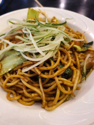 Mee Goreng at Mother Earth 大地之素 in West Singapore