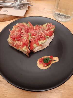  at Imagine Café in Paris