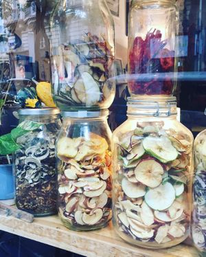 Dried fruits, dehydrated in the shop. 🍎🍐🍓 at Imagine Café in Paris