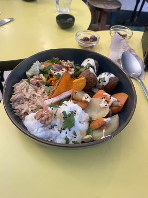 Season bowl  at Imagine Café in Paris