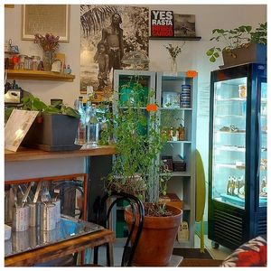  at Imagine Café in Paris