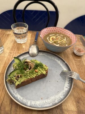   at Imagine Café in Paris