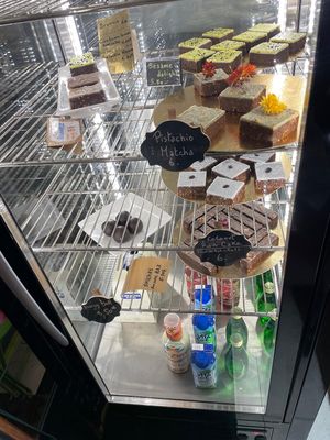  at Imagine Café in Paris