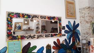 Deco at Imagine Café in Paris