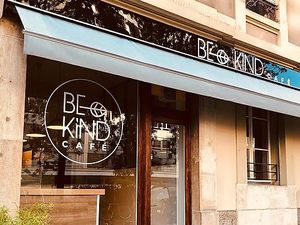Nouveau café-restaurant végétalien à Genève. Ouverture le 1er octobre 2018. New vegan restaurant-coffee shop opening oct 1st in Geneva.
More info on www.bekindcafe.ch at Be Kind Cafe in Geneva