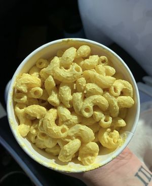 Mac n cheese at Green Street Food Truck in Levittown