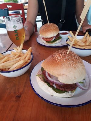 Burger with guacamole at Konoba Andreja in Krk