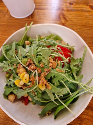 Roasted onion on a fresh salad 😳 at Konoba Andreja in Krk