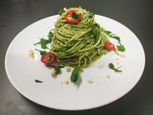 In cima al Gargano, spaghetti con crema di cime di rapa, pomodorini confit, cimette arrostite, briciole di tarolli al finocchietto at Melamangio in Mendrisio