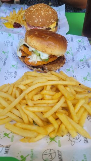 Vhickenburger with Fries at Açougue Vegano - Ipanema in Rio De Janeiro