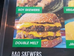 המבורגר טעיםםםם at Açougue Vegano - Ipanema in Rio De Janeiro