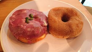 Mulled wine and cinnamon sugar at Brammibal's Donuts - Potsdamer Platz in Berlin