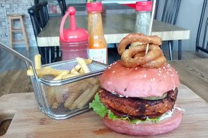 Vegan Burger at Twenty4 in Siquijor