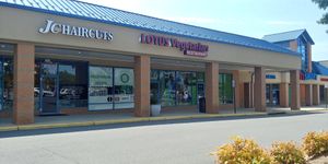 Entrance at Lotus Vegetarian in Chantilly