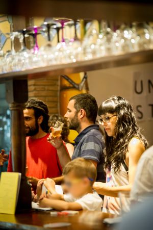 Bar /restaurante at BeerCat in Vilafranca Del Penedes