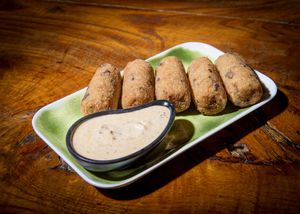 Croquetas de shitake y arroz at BeerCat in Vilafranca Del Penedes