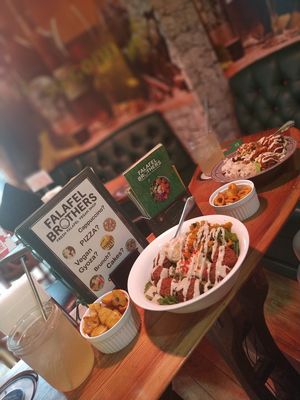 Rice and salad lunch menu at Falafel Brothers - Ebisu in Tokyo