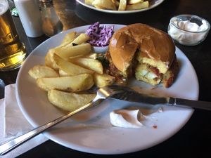 Thais veggie burger. Had a nice kick 🌶️   at The Antelope Inn in Lighthorne