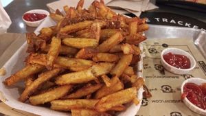 Cajun fries at BurgerFi in Wellington