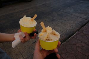 Sharing gelato at Wabi Gelato in Valladolid