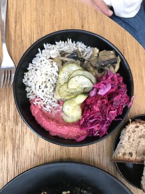Plat du jour (riz, betterave, aubergine)  at Grounded in Paris