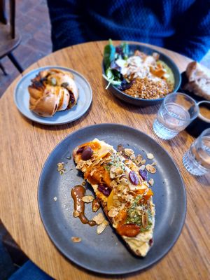  at Grounded in Paris