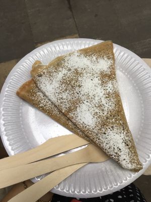 New amazing vegan and gluten free gianduja (homemade nutella) crêpe at Bellamia Gelateria Italiana in Barcelona
