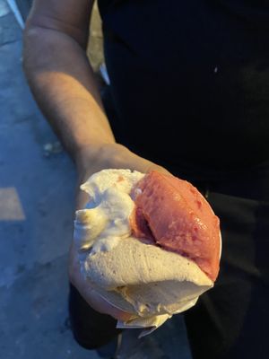 Strawberry, hazelnut and cinnamon. 😍  at Bellamia Gelateria Italiana in Barcelona