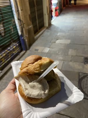 Brioche ❤️  at Bellamia Gelateria Italiana in Barcelona
