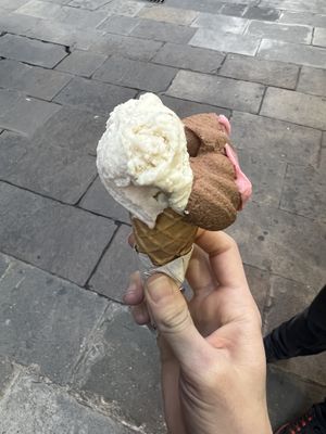 hazelnut and chocolate   at Bellamia Gelateria Italiana in Barcelona