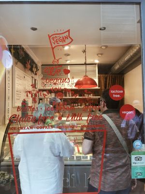 The entrance  at Bellamia Gelateria Italiana in Barcelona