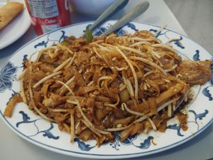 $7.50 #90, Fried Rice Noodle and Vegetarian Beef at Simon's Wok in Toronto