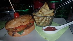 Veggie burger at Kennidi in Kaprun